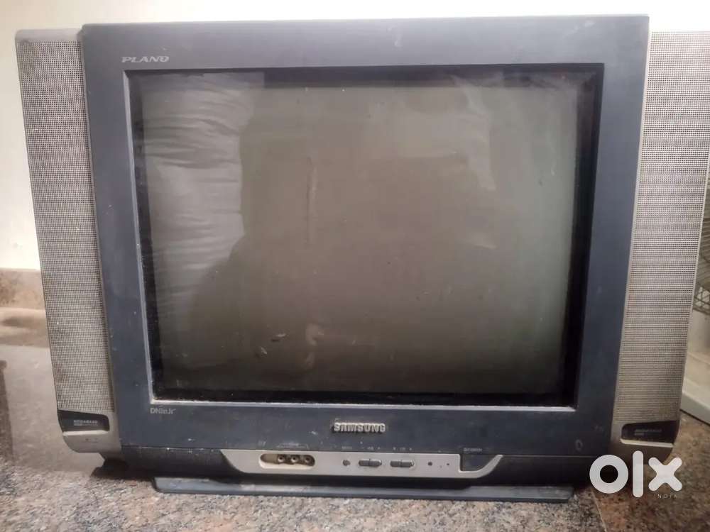 Samsung Plano CRT TV fully working