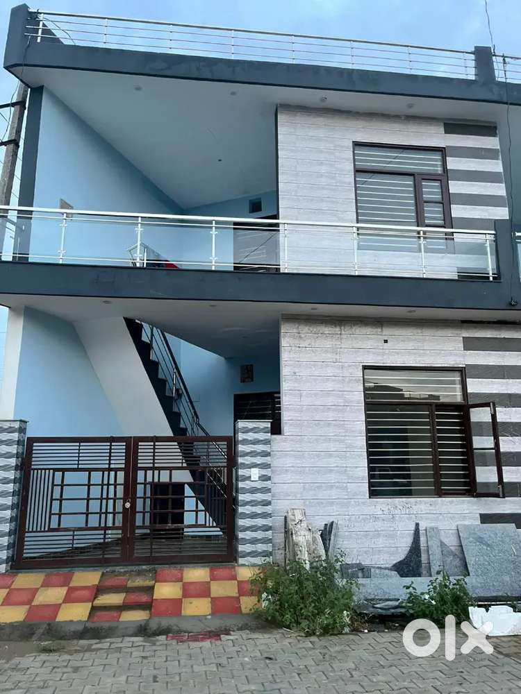 Roommate chayia muje koi ladka ho