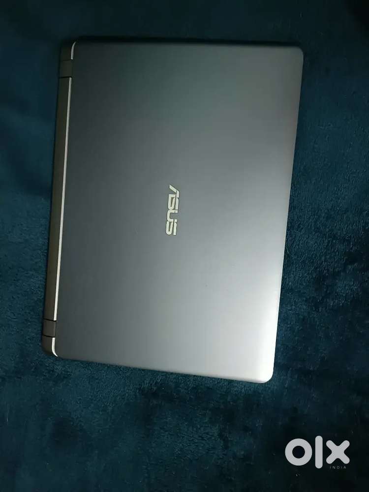 ASUS LAPTOP