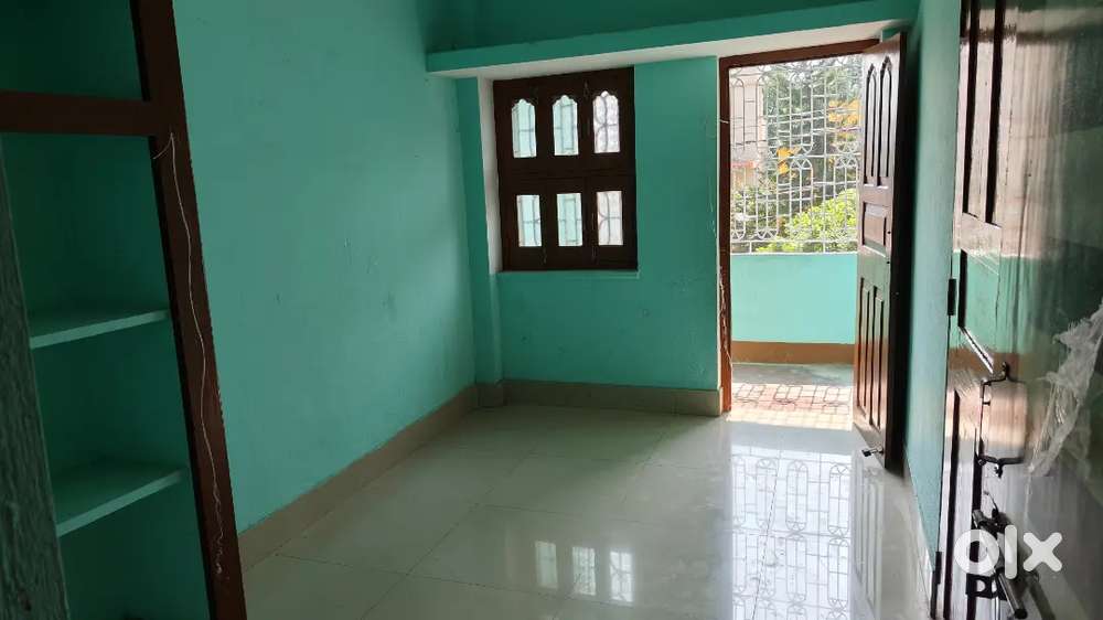 2BHK ONLY FOR FAMILY