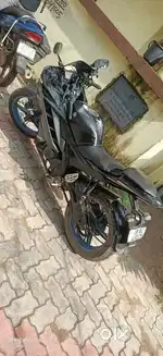 Yamaha R15 V2