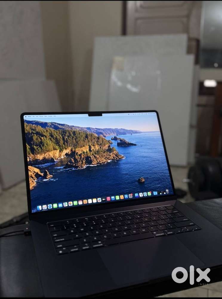 MACBOOK AIR M3 MIDNIGHT 2024