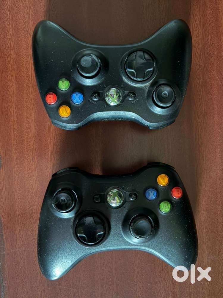 Wireless XBOX 360 Controllers (Pair of 2)