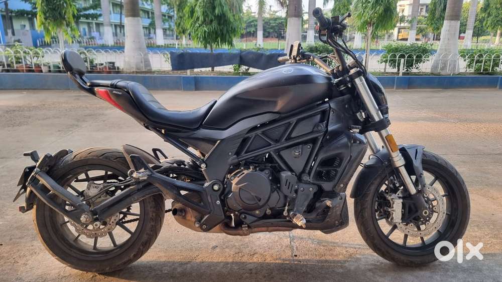 Benelli 502c  Year- 2021 K.m- 8000.