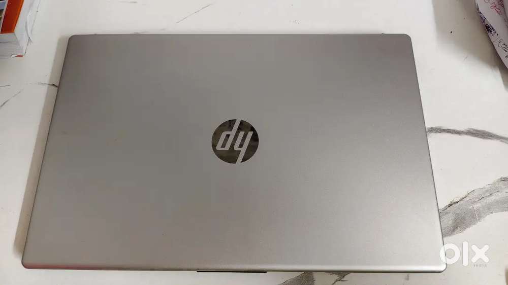 Using 8 month Leptop ke sath laptop stand and mouse free