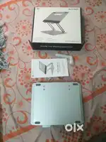 Laptop stand