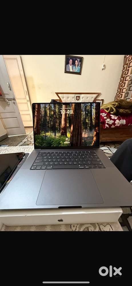 MacBook Pro 16” – M4 Pro Chip – 24GB RAM – 512GB SSD – Black