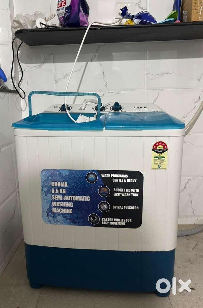 Semi automatic washing machine