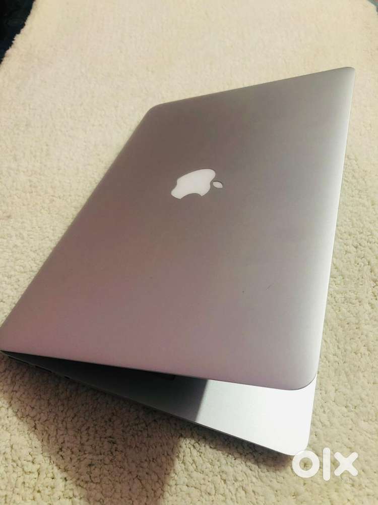 Apple macbook air i5
