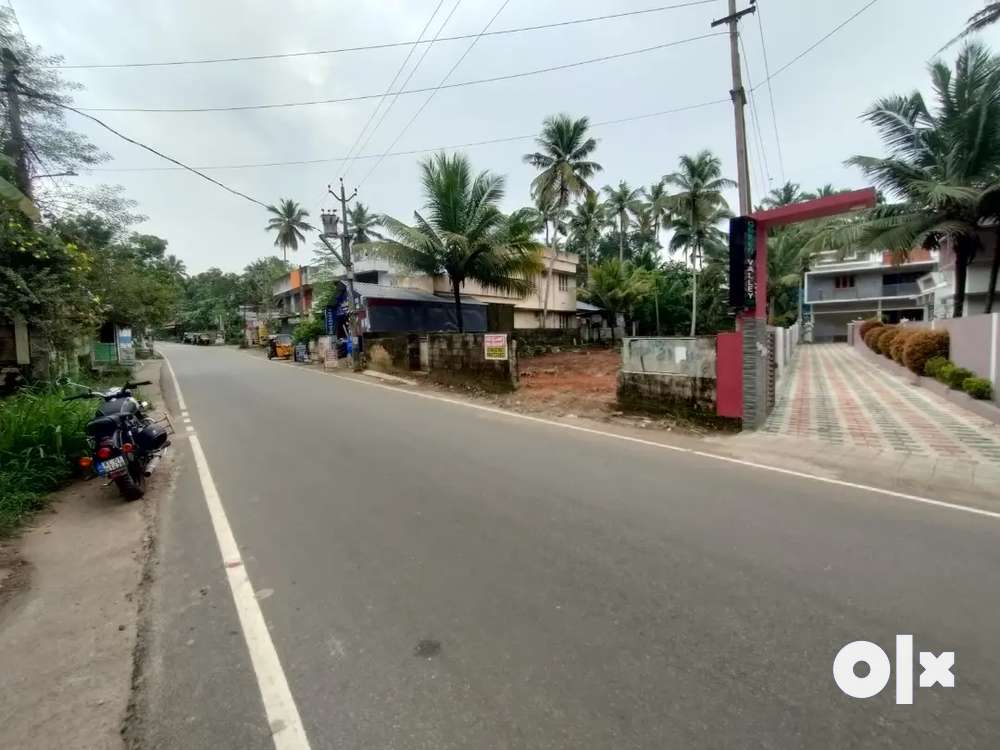 Main road Thirumala Peyad thachottukavu