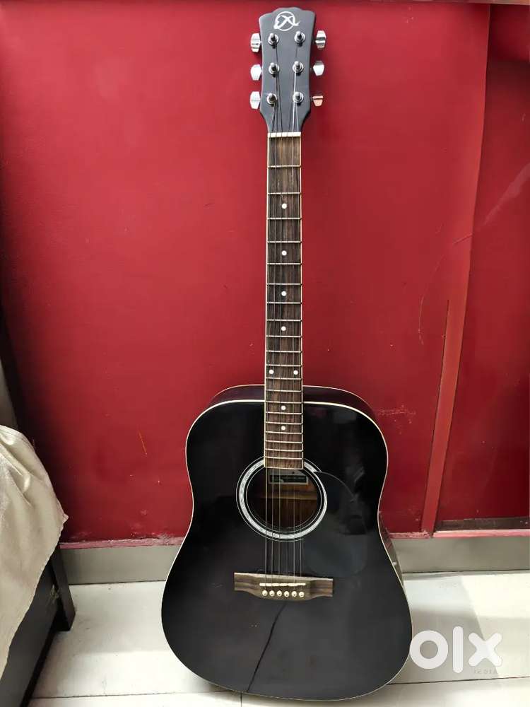 Guitar with Cover - Black [Very Good Condition]