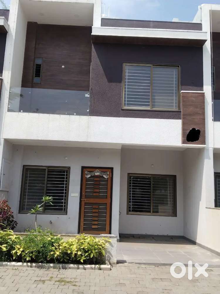 3 BHK East Facing Semi furnished Row House available for Rent