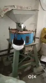 20 Inches chakki with 7.5 kwh motor oil starter