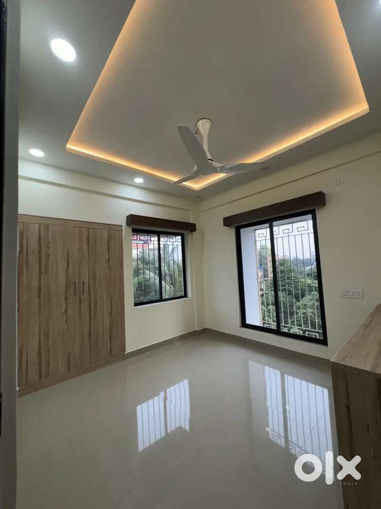 Picnic garden 2bhk full furnished flat for rent