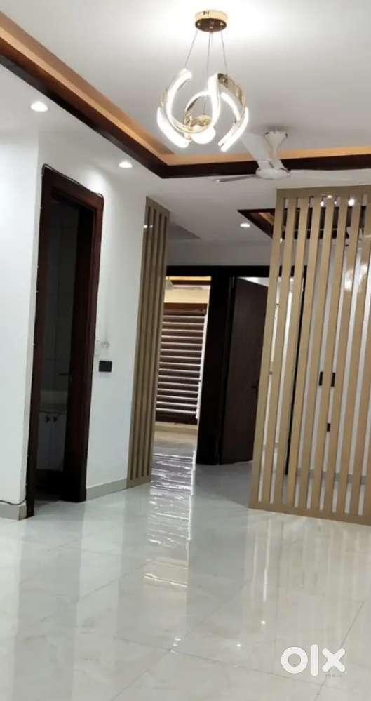 2 BHK flat semi furnished 62 nearby Indirapuram hdgvd