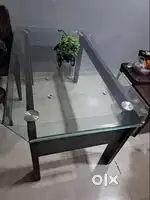 TuffenGlass 4/6 seater dinning table with heavy base