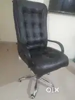 King size Maharaja office chair, high back with neck support.