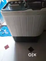 Whirlpool semi automatic washing machine