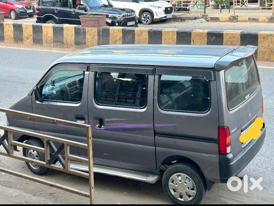 Maruti Suzuki Eeco 2022 December Petrol Well Maintained