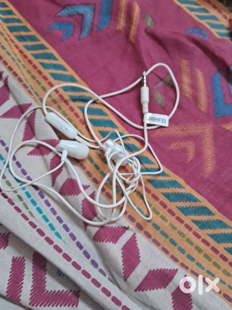Earphones, almost new