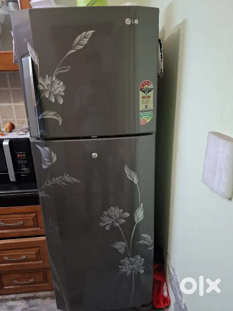 Selling refrigerator