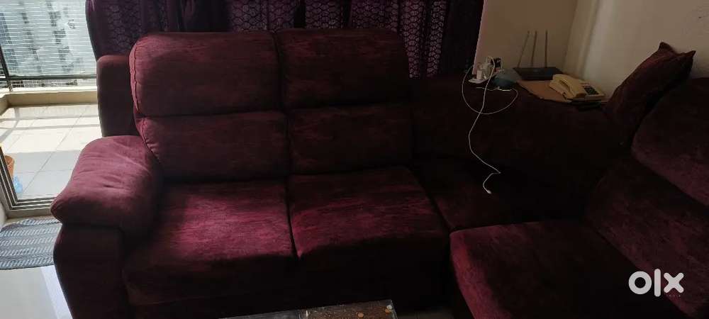 L-shaped sofa in great condition, 3 + 2 + 1 corner