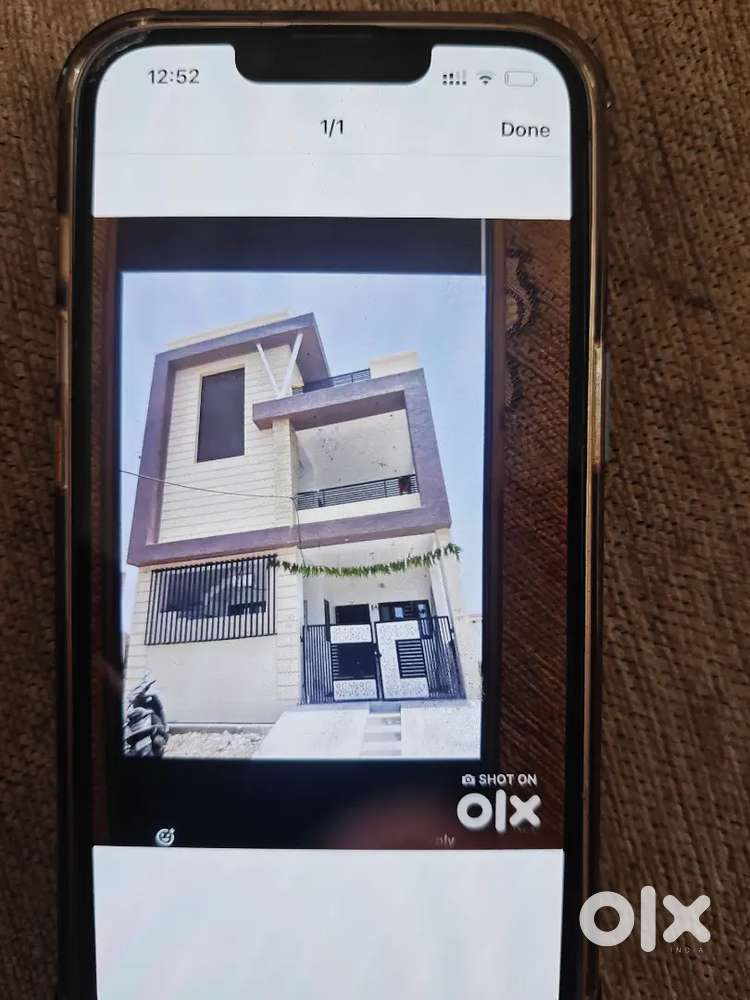 Ground floor for vegetarian family near neerja modi school