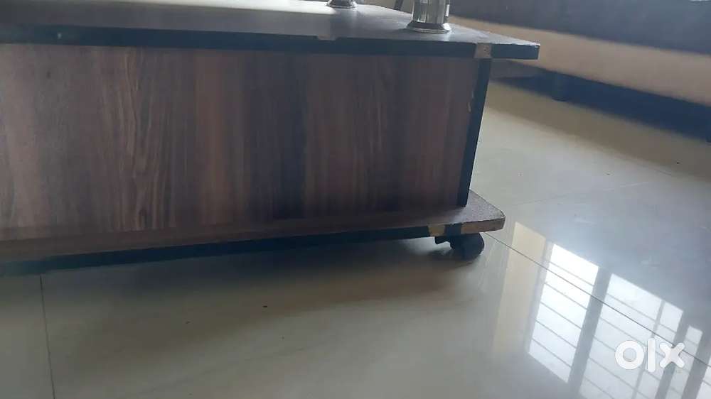 Centre table