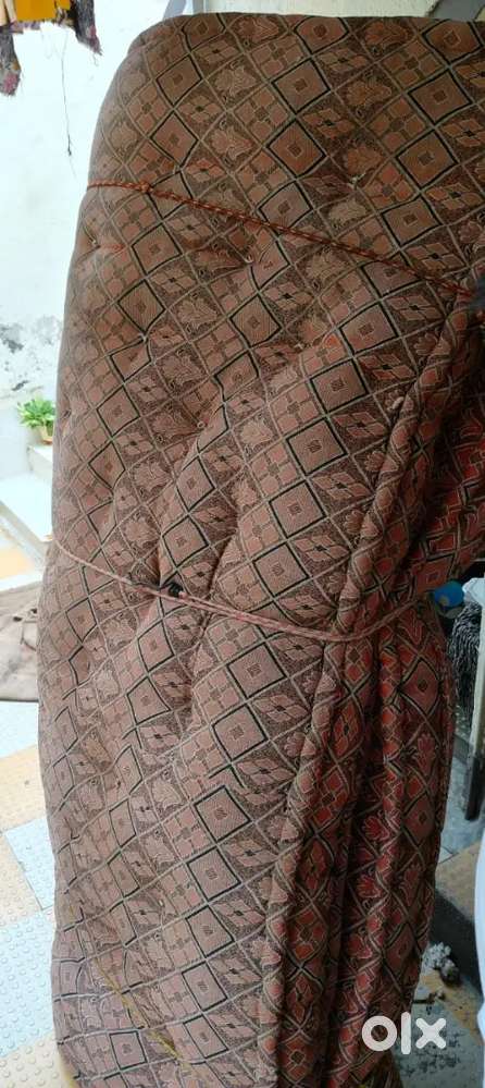 6*6 king size mattress urgent sale negotiable.