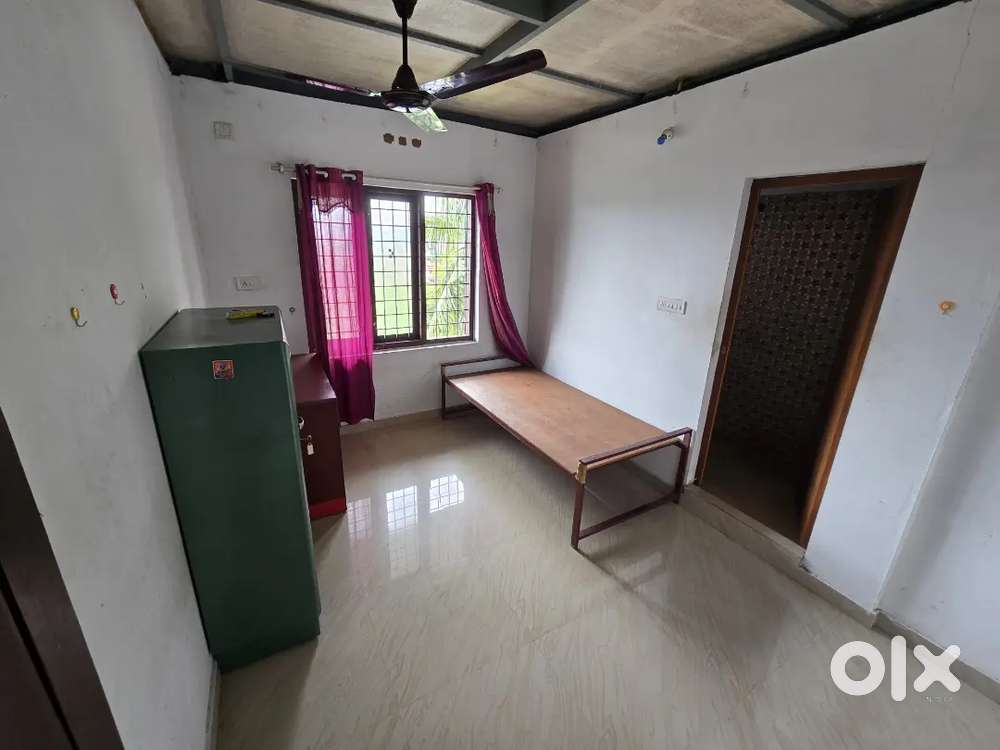 1rk apartment semifurnished for rent kakkanad junction 500mtr