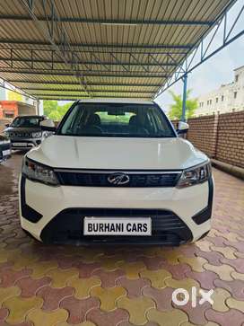Mahindra XUV300 W4, 2021, Petrol
