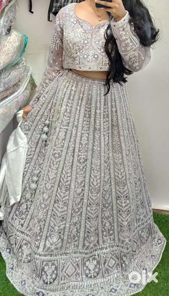 Wedding Lehenga & Jewelleries