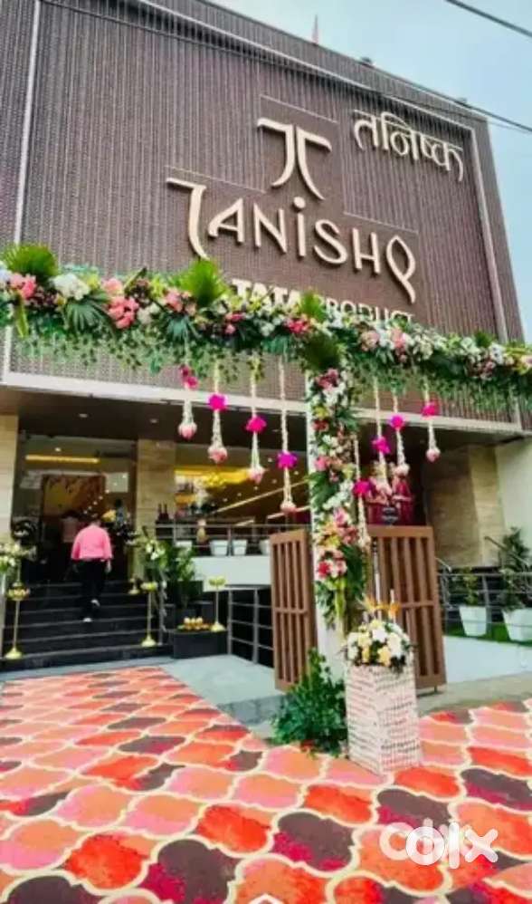 TANISHQ शोरूम में लड़कियों और लड़कों की आवश्यकता हैं !!
