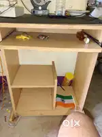 Computer table