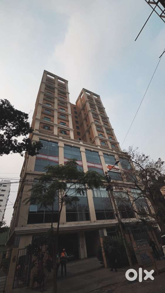 Well maintained 2bhk with very big rooms.