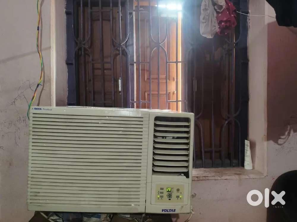 Voltas Windows AC in good condition