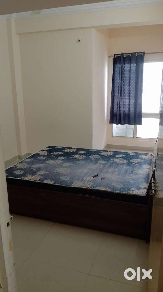 Fully furnished 3BHK for sale - 1350sqft in covered campus