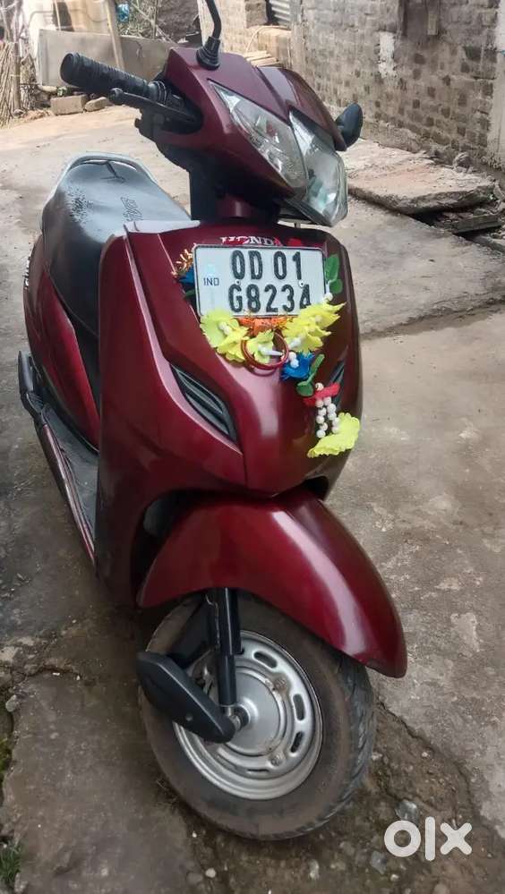 Good condition scooty no problem. 1st owner