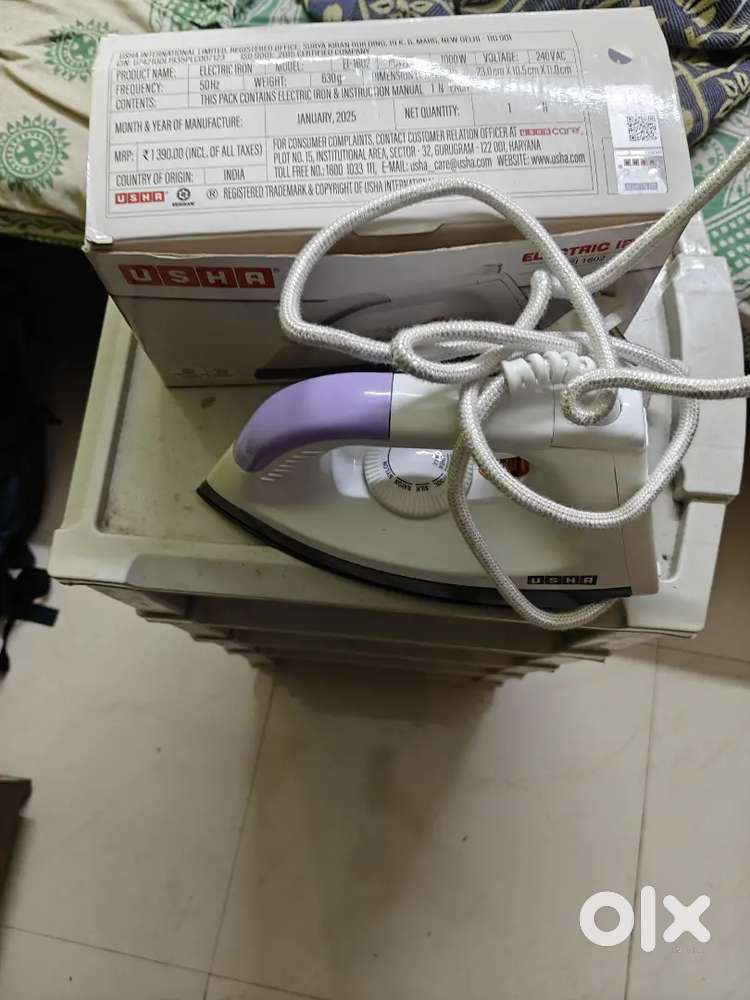 Usha Electric Iron+ plastic drawer set