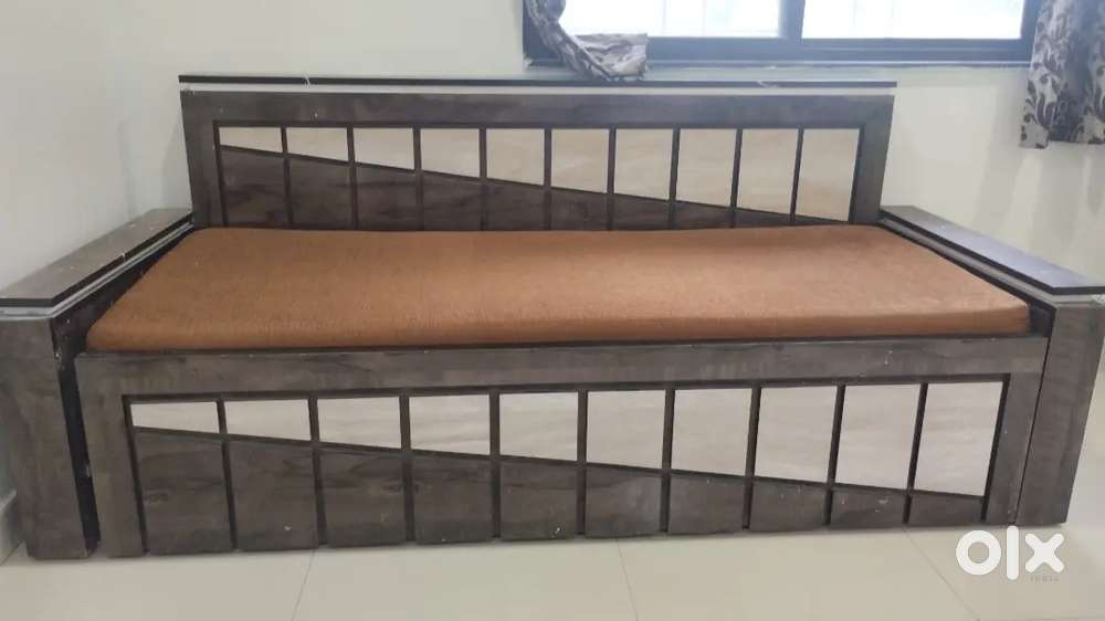 Sofa come bed
