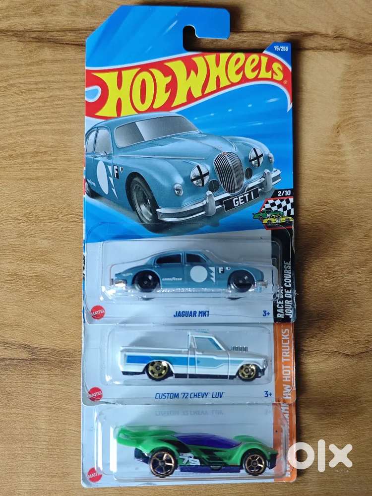 Hot wheels 2 real cars and 1 fantasy