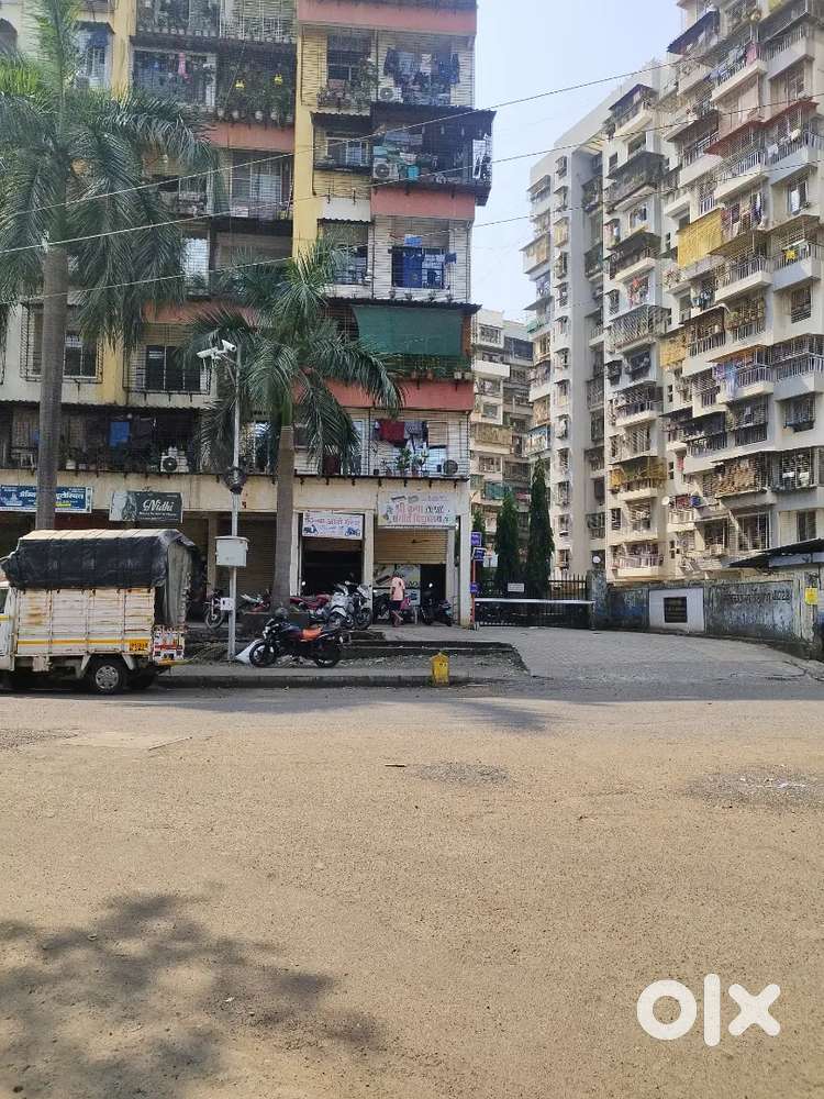 Shop Sell Rs.35Lac Area.35 sec. 16