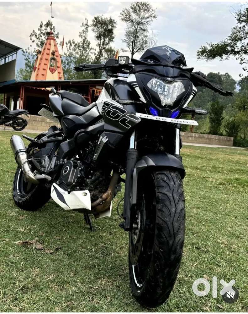 Bajaj Pulsar NS 200 2018 with abs