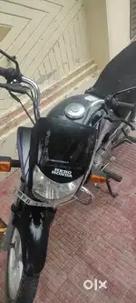 Hero Honda CD deluxe 2011 model
