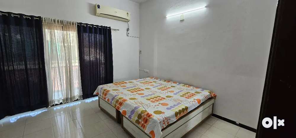 1 bhk on rent with terrace fully funished
