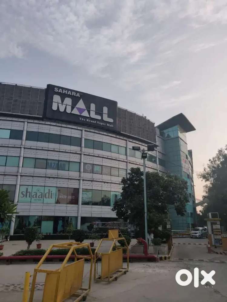 STAFF REQUIREMENT -@ SAHARAGANJ MALL  IN 12TH PASSED CANDIDATES