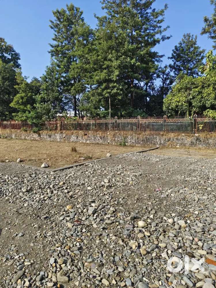 Plot for sale on Rajawala road