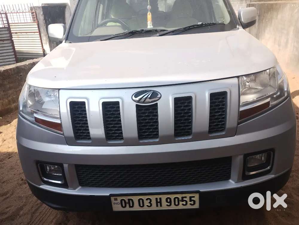 Mahindra tuv 300 car