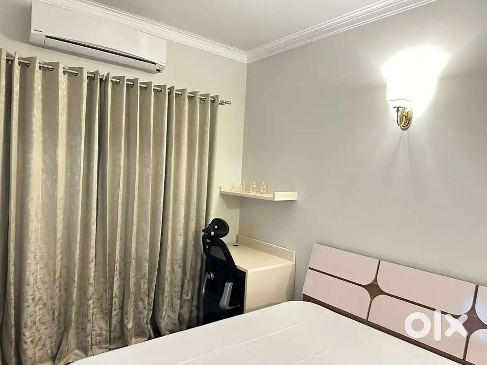 Near by mg road metro station fully furnished