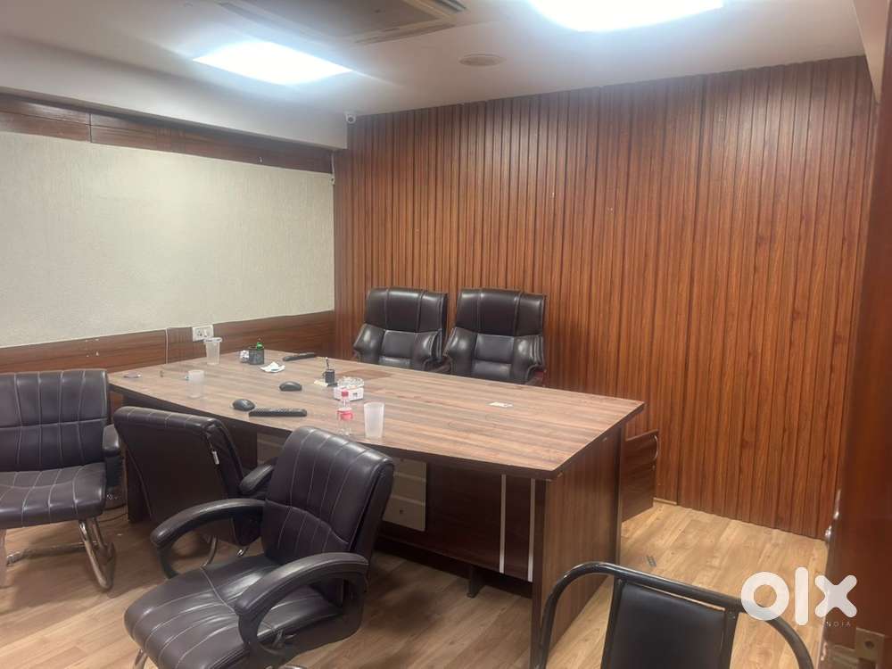 Sector 17 furnished 3rd floor for rent